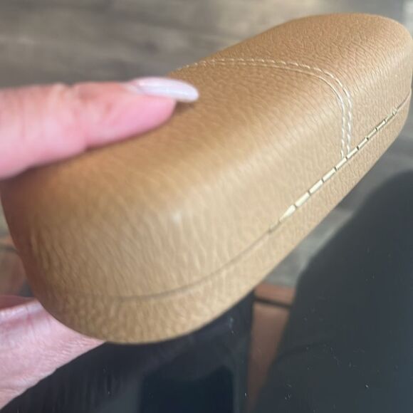 Authentic Tod's burgundy/wine color Sunglasses - Picture 6 of 8